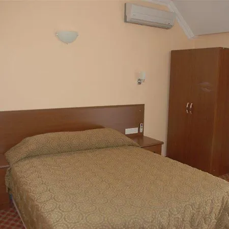 Hotel Pekcan 2*